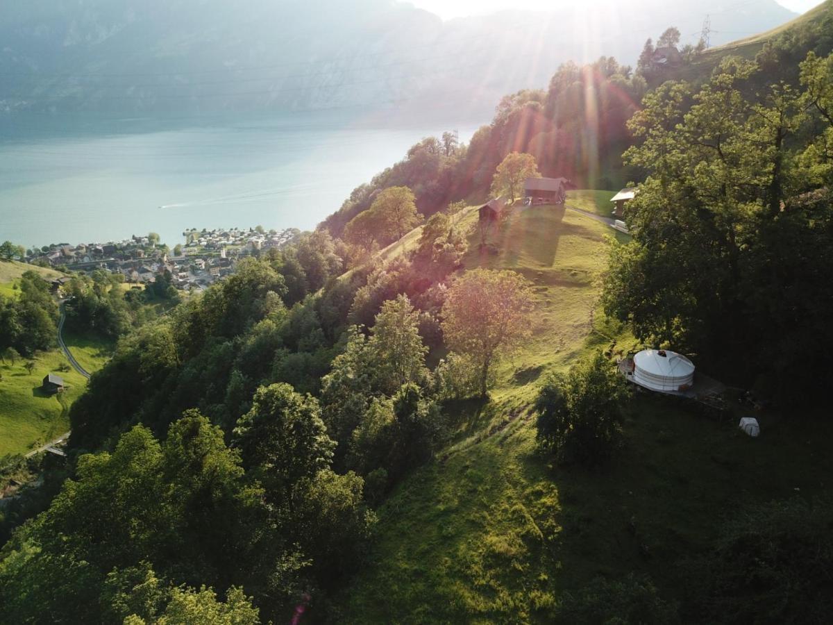 Panorama Jurte Ueber Dem Uri-See A Hotel Sisikon Exterior foto